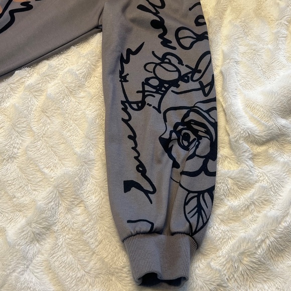 FUN Artistic sweatshirt - Picture 3 of 5